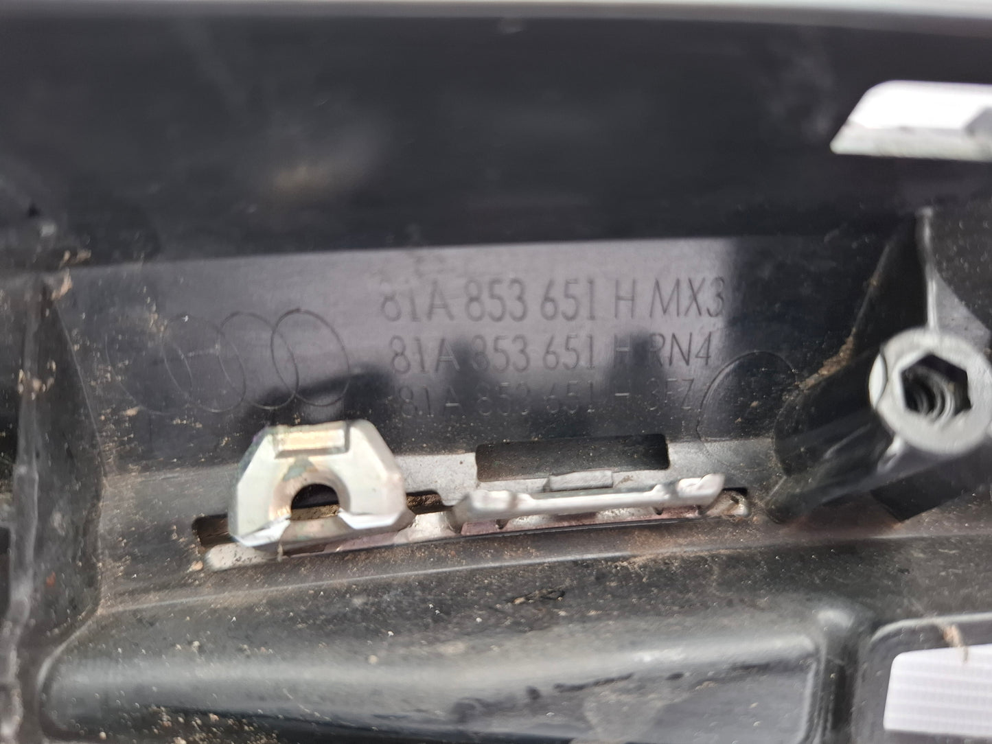 AUDI Q2 2017-2023 GENUINE FRONT RADIATOR GRILLE 81A853651H