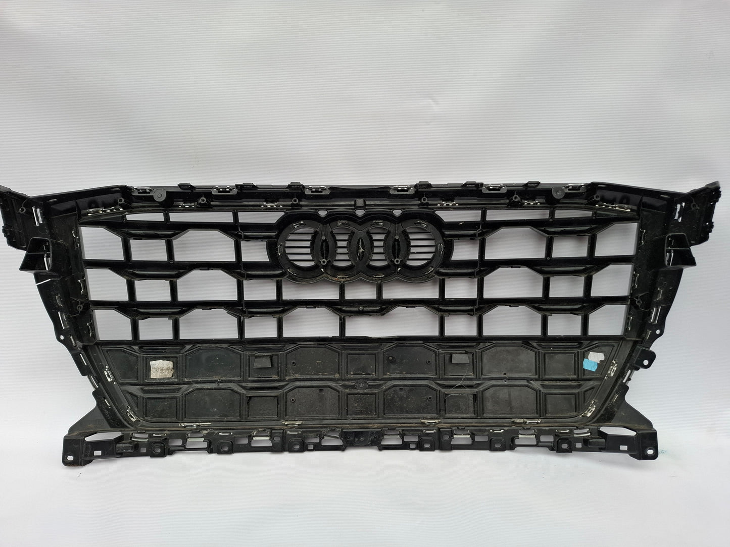 AUDI Q2 2017-2023 GENUINE FRONT RADIATOR GRILLE 81A853651H