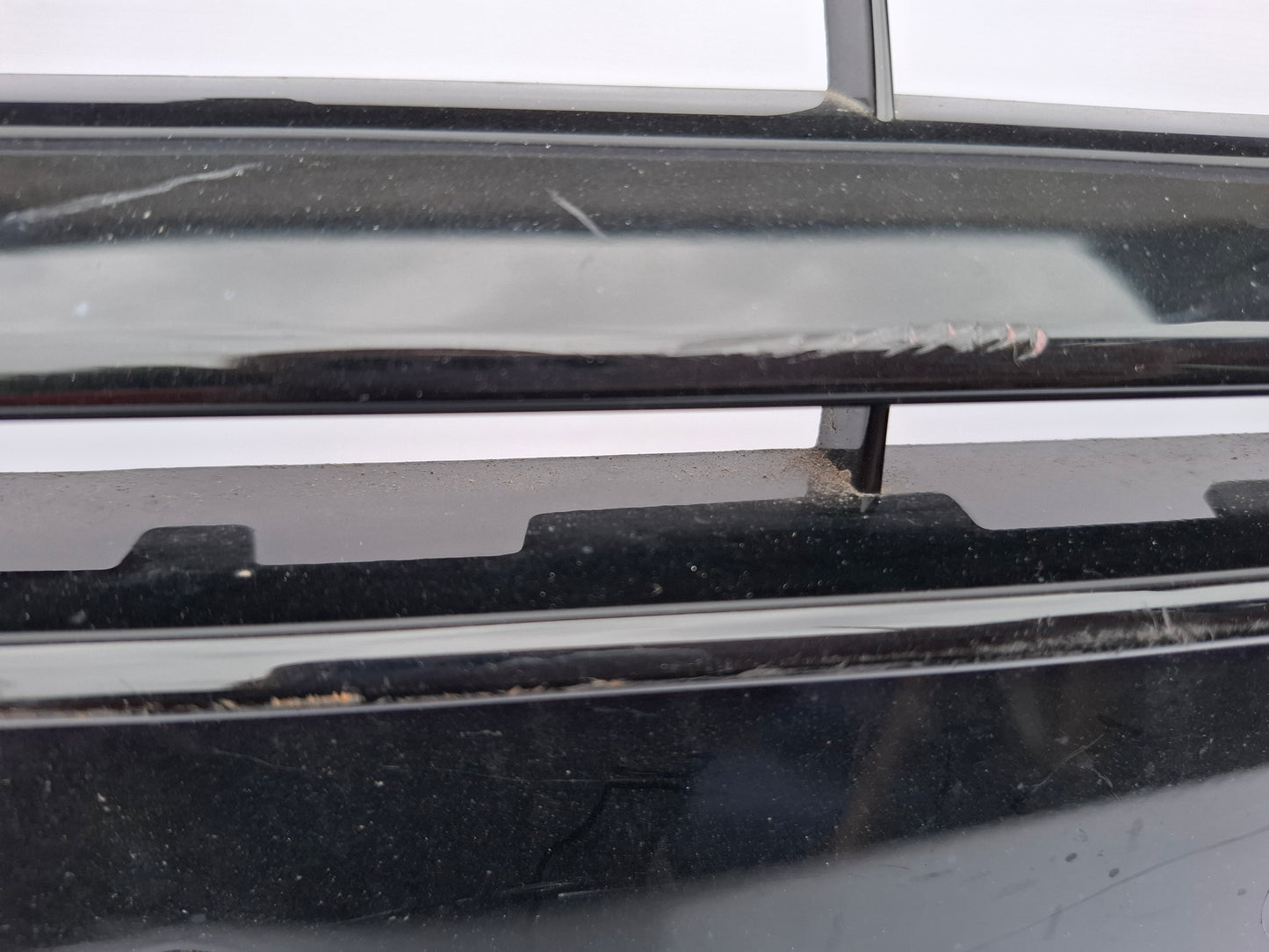 AUDI TTS 2015-19 GENUINE FRONT BUMPER GRILLE 8S0853651