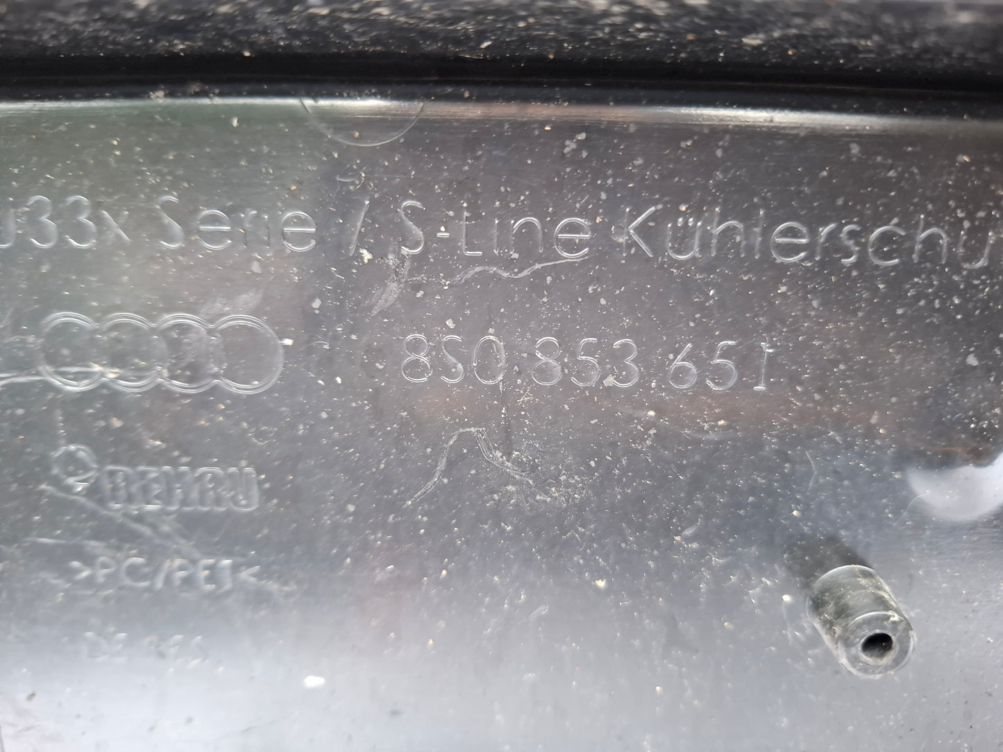 AUDI TTS 2015-19 GENUINE FRONT BUMPER GRILLE 8S0853651