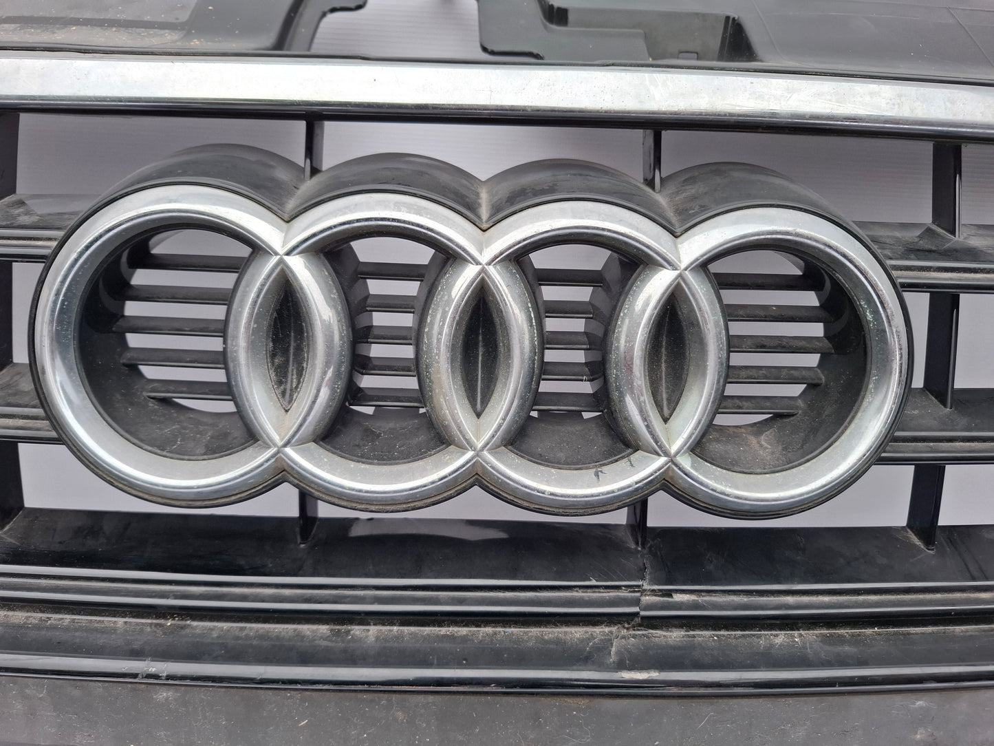 AUDI S3 A3 GENUINE FRONT BUMPER GRILLE 8V3853651