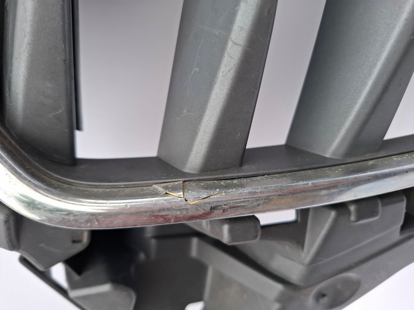 AUDI A3 S3 8V RS 2012-16 GENUINE FRONT GRILLE 8V3853037