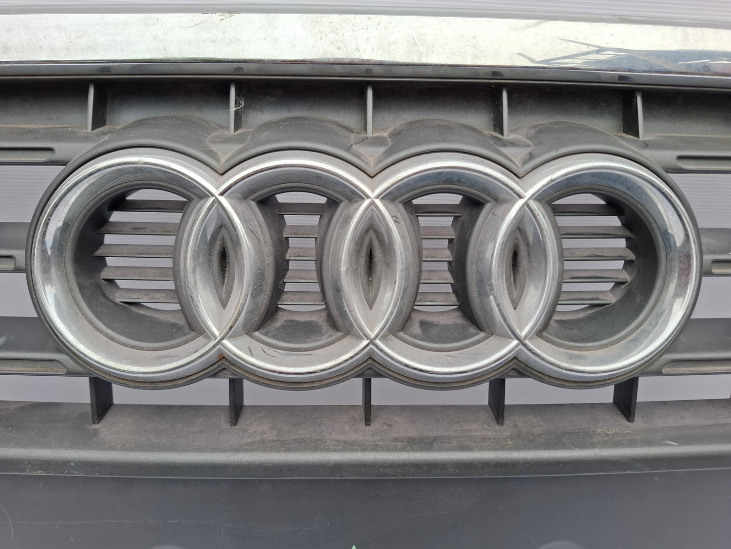 GENUINE AUDI A4 SE Basic 2012 2013 2014 2015 FRONT GRILLE P/N 8K0853651E