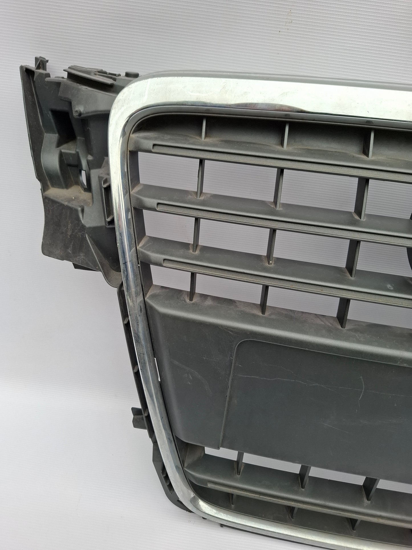 GENUINE AUDI A4 SE Basic 2012 2013 2014 2015 FRONT GRILLE P/N 8K0853651E