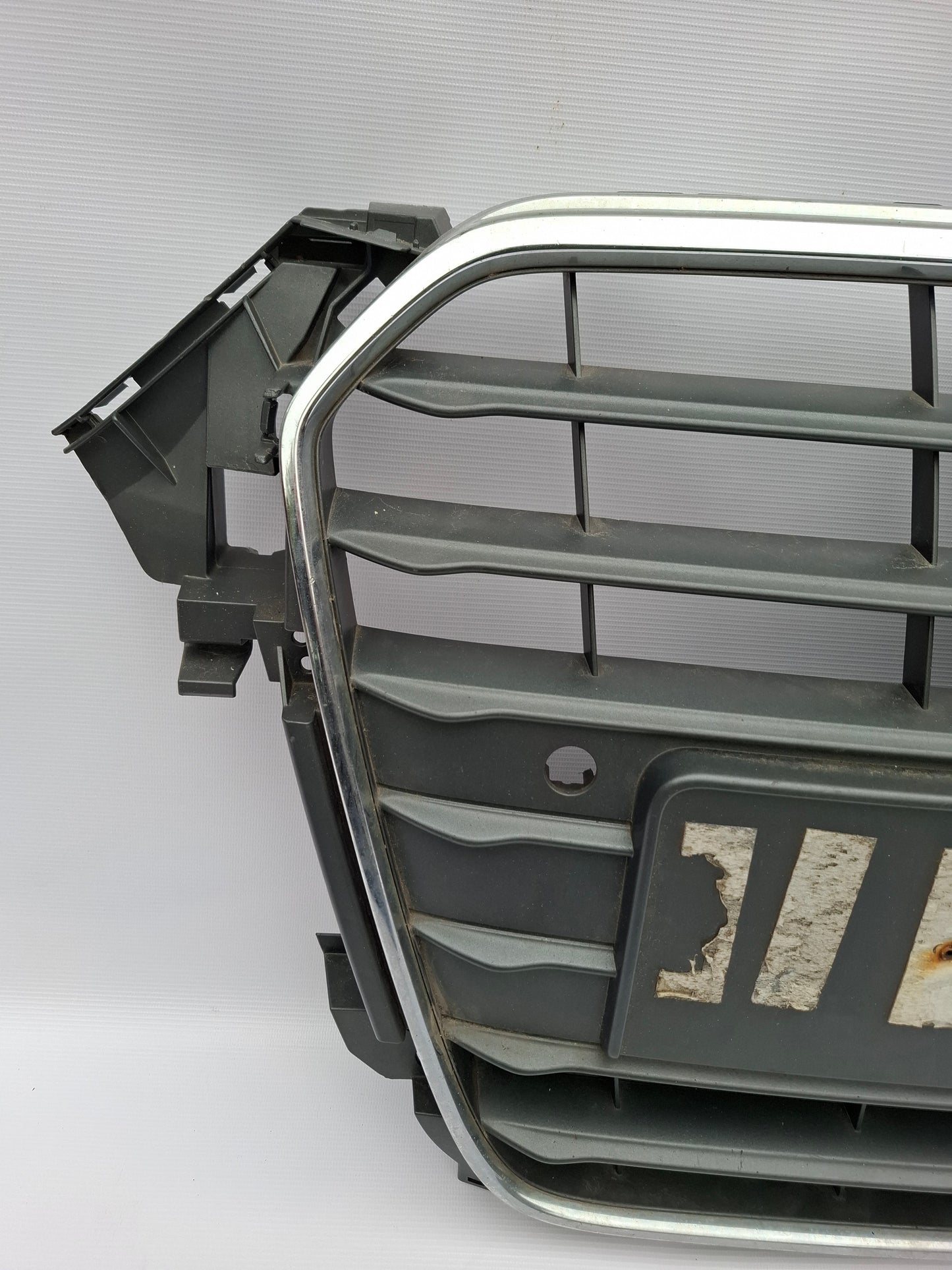 GENUINE AUDI A4 SE Basic 2012 2013 2014 2015 FRONT GRILLE P/N 8K0853651E