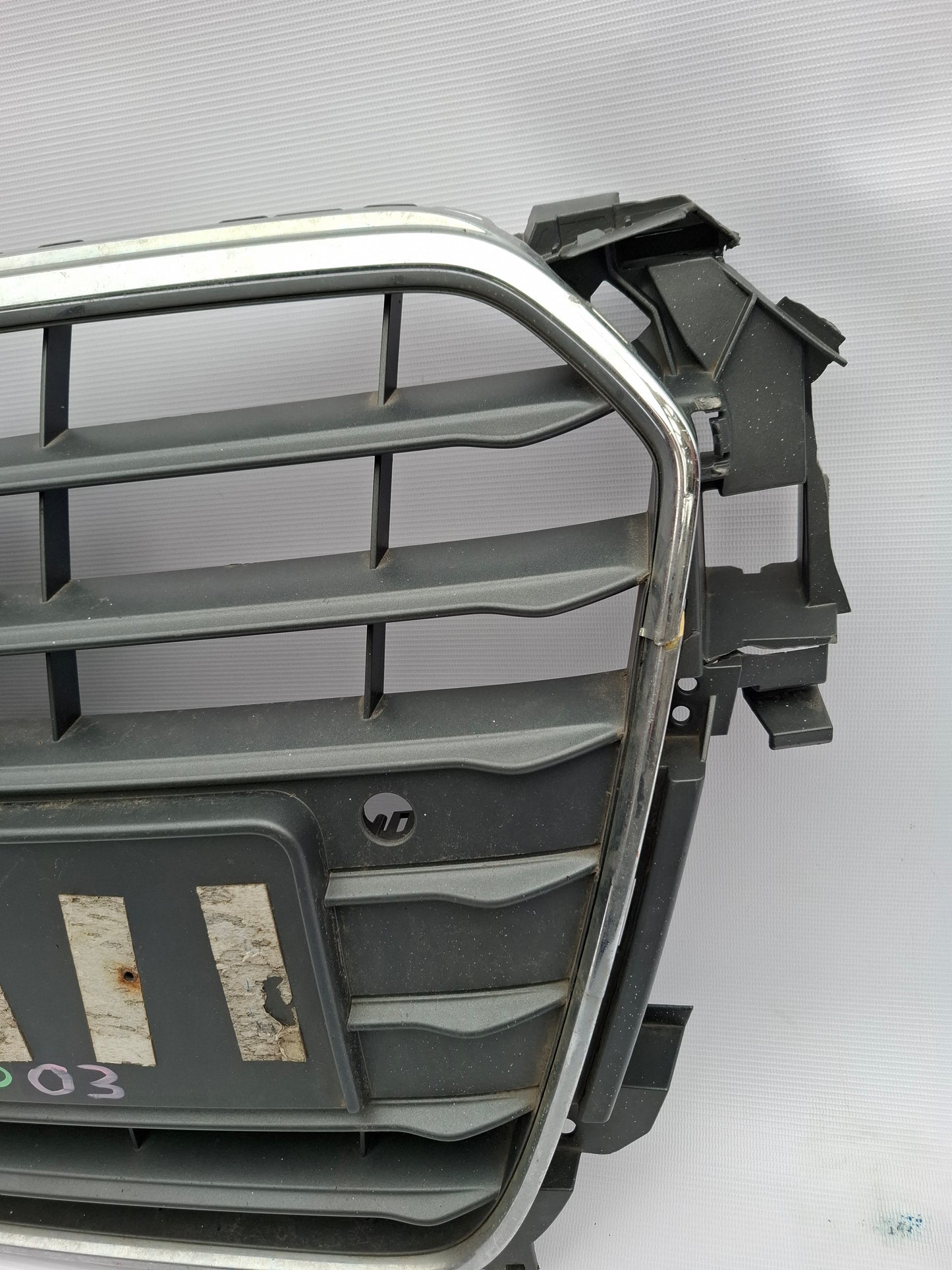 GENUINE AUDI A4 SE Basic 2012 2013 2014 2015 FRONT GRILLE P/N 8K0853651E