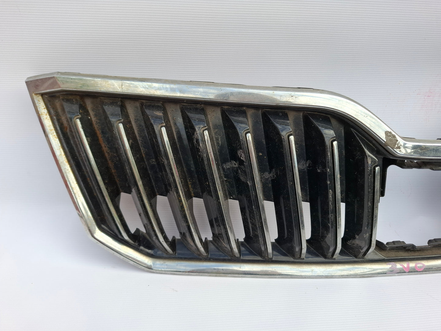 GENUINE SKODA SUPERB B8 2015 2016 2017 2018 2019 FRONT BUMPER GRILL 3V0853653B