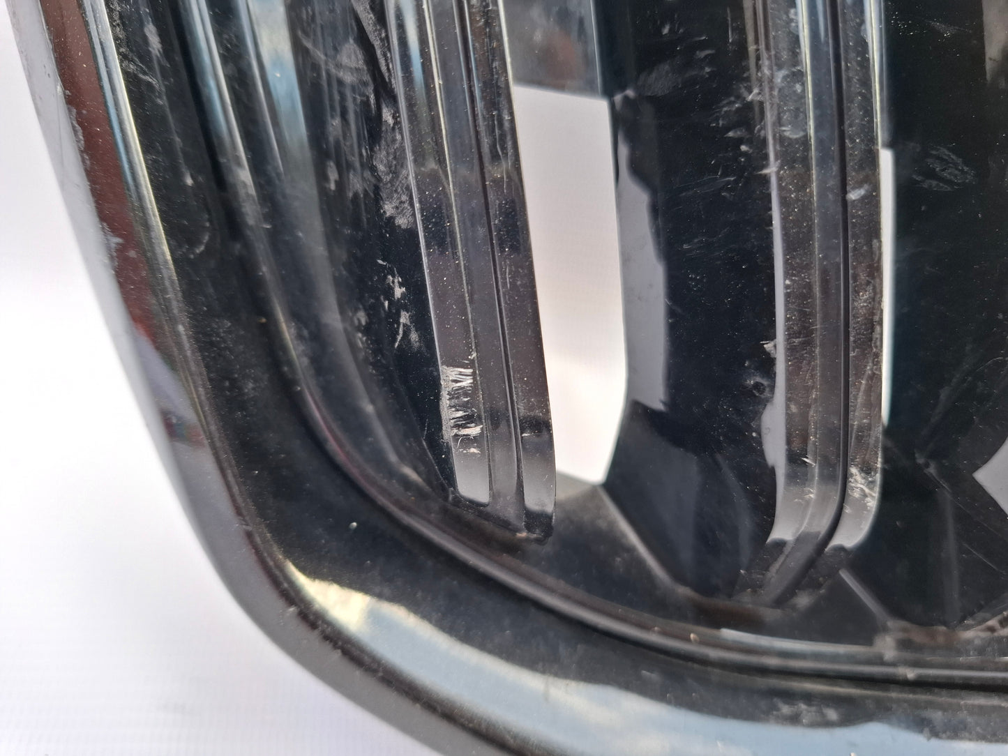 SKODA SUPERB B8 2016-2022 GENUINE FRONT BUMPER UPPER RADIATOR GRILL