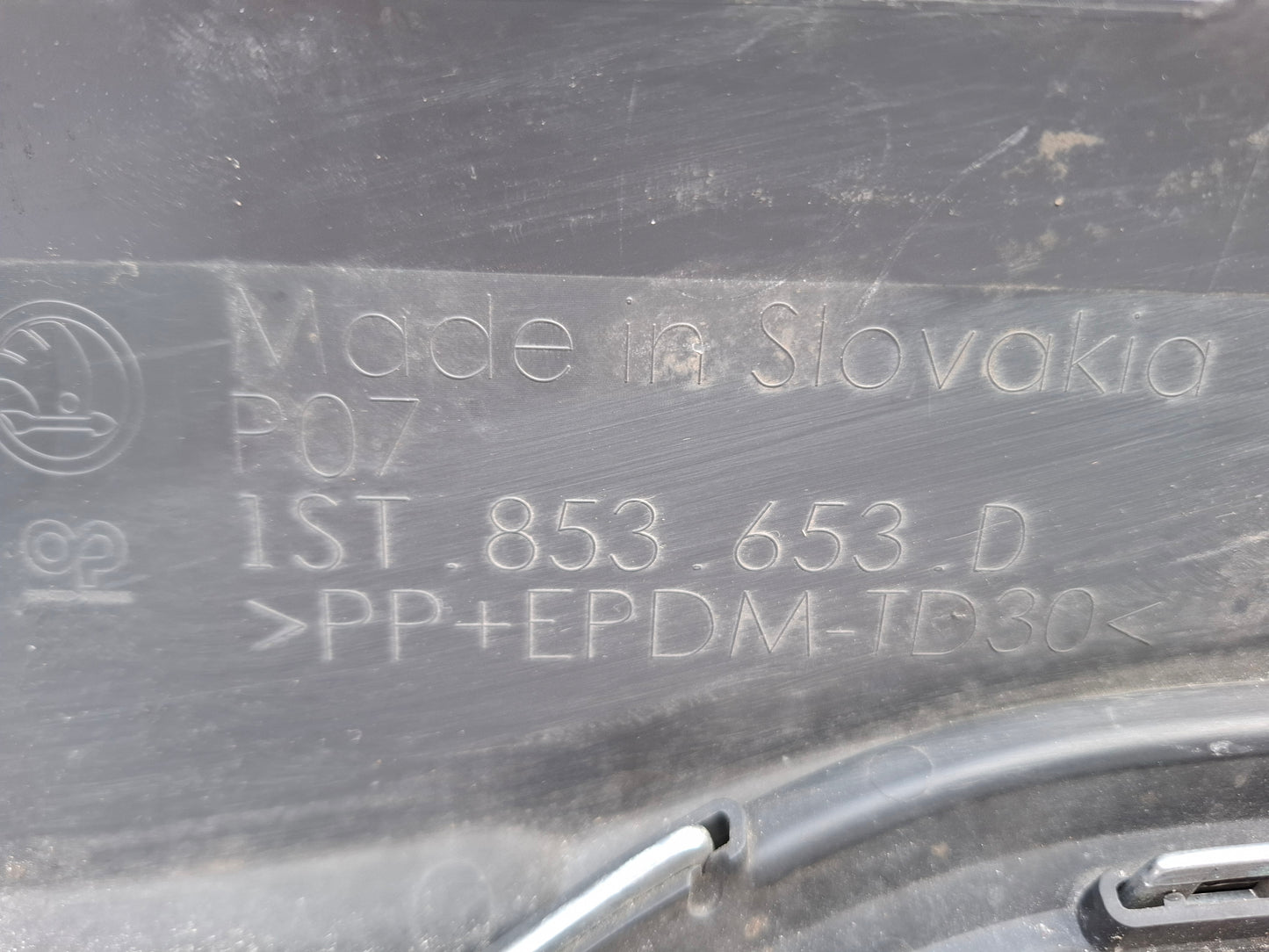 SKODA CITIGO 2012 -2017 GENUINE FRONT BUMPER TOP GRILL 1ST853653