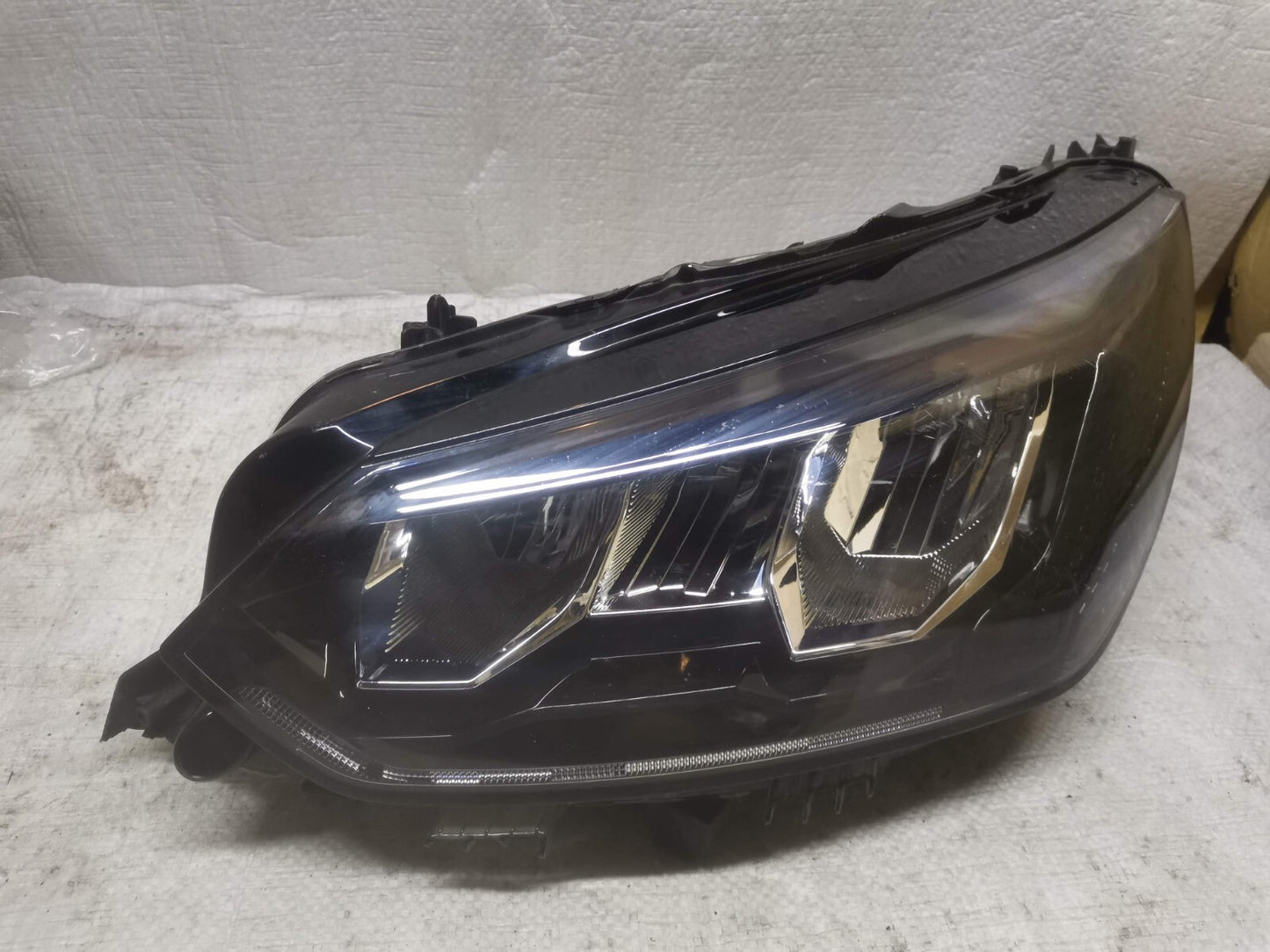 Peugeot 2008 / 208 LED Headlight (LEFT) Passenger Side 2020 led
