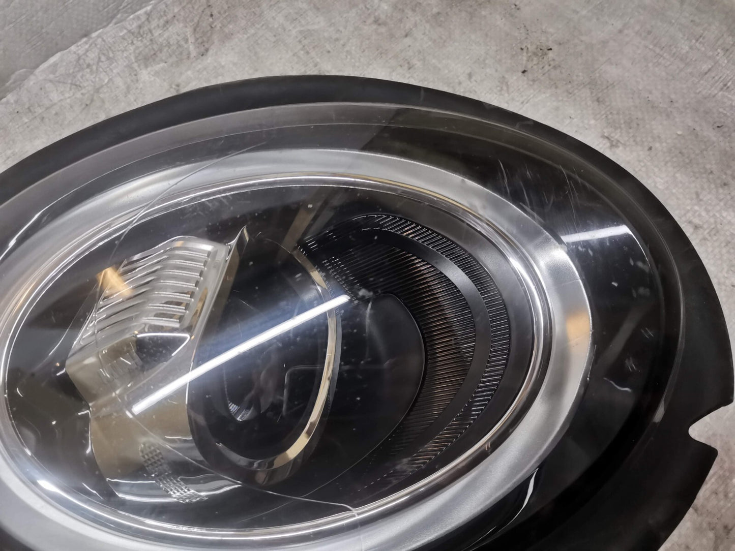 MINI ONE COOPER F55 F56 F57 FACELIFT O/S HEADLIGHT 6311-5A01162-04 2018+ bm5642