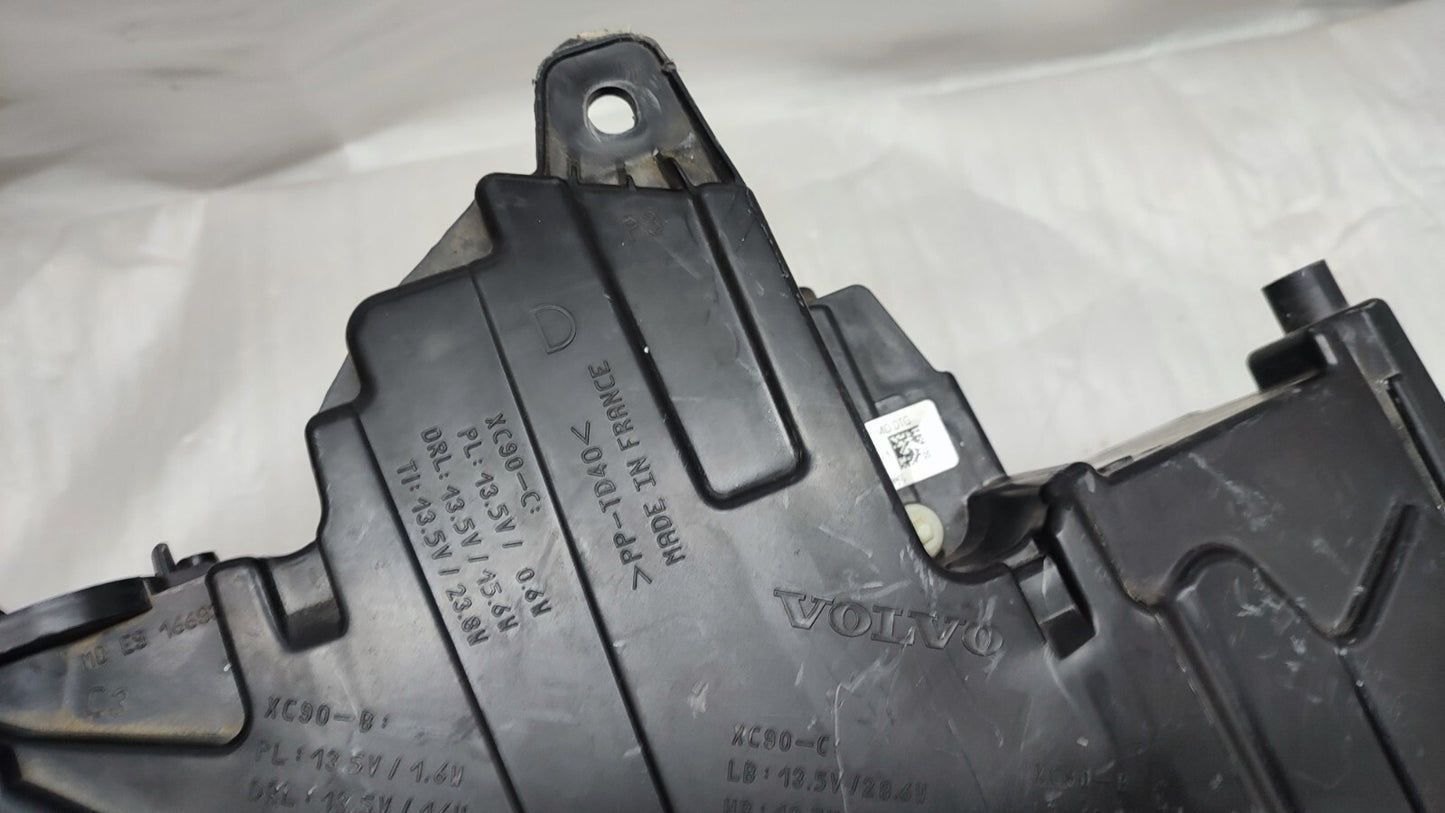 Volvo XC90 MID RHD RH headlight part number 32342489 vo9077