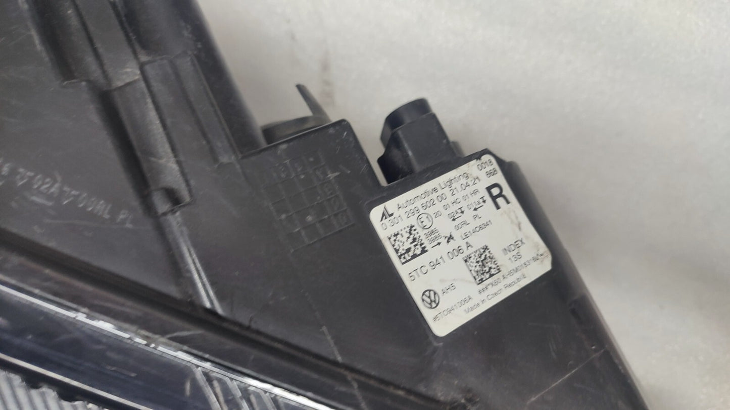 VOLKSWAGEN TOURAN MK3 2016-2020 GENUINE DRIVER FRONT HEADLIGHT 5TC941006A vw173