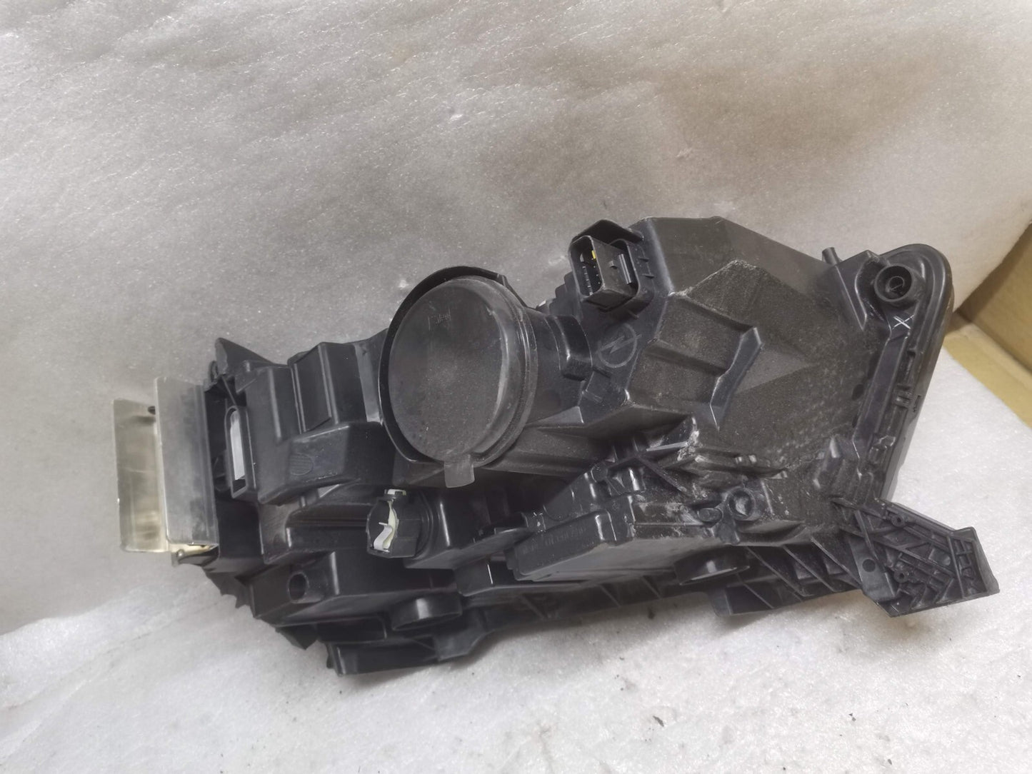 VAUXHALL OPEL MOKKA '20-ON FRONT LEFT UK PASSENGER LED HEADLIGHT 9834008980 vx46