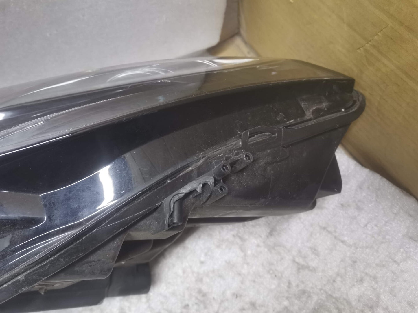 GENUINE JAGUAR E PACE X540 LEFT HEADLIGHT RHD 2017-2020 M9C313W030AB jlr35