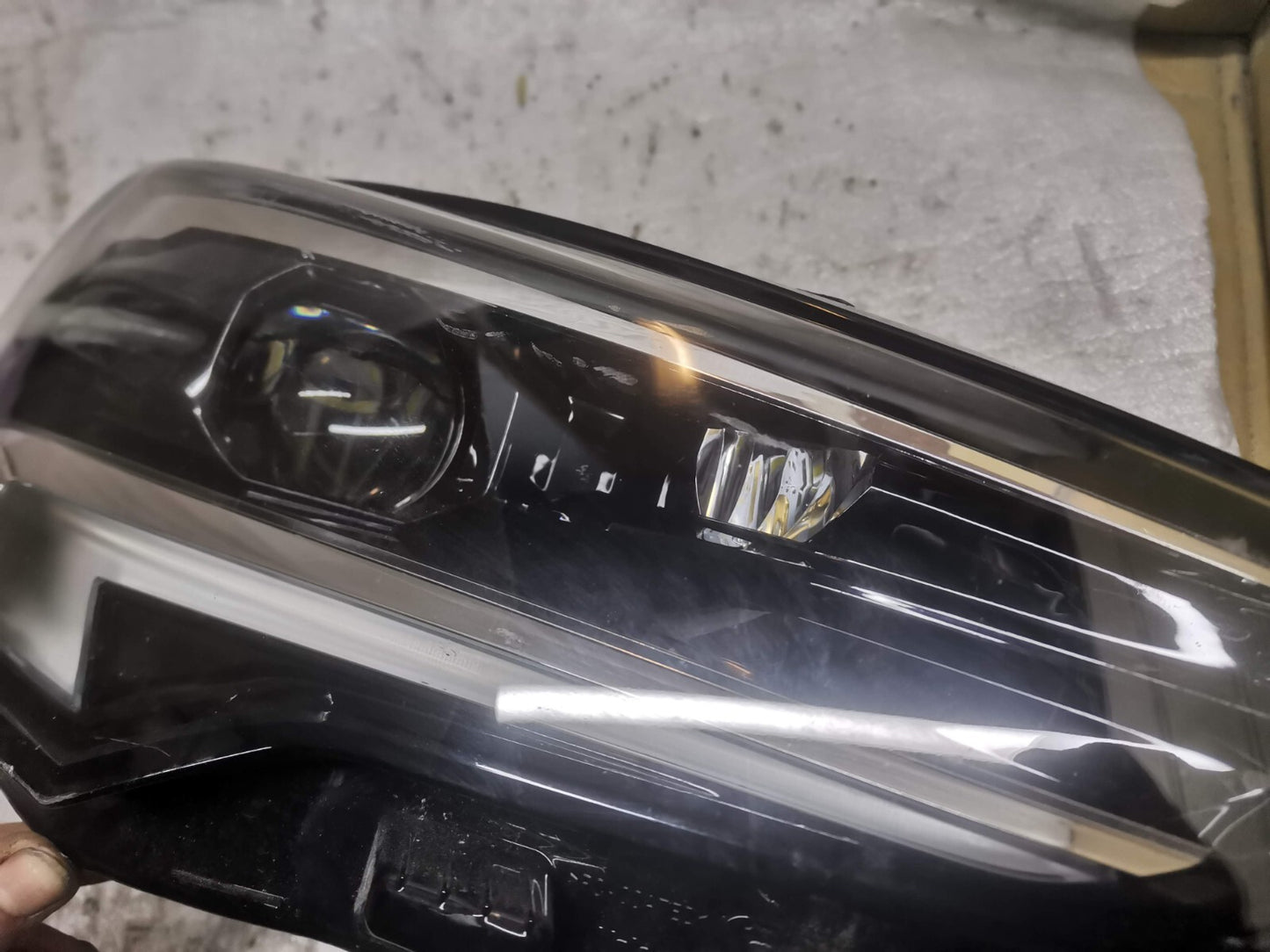 VAUXHALL CORSA F LUX OS Drivers Right Front LED Headlight Headlamp 98294633 vx78