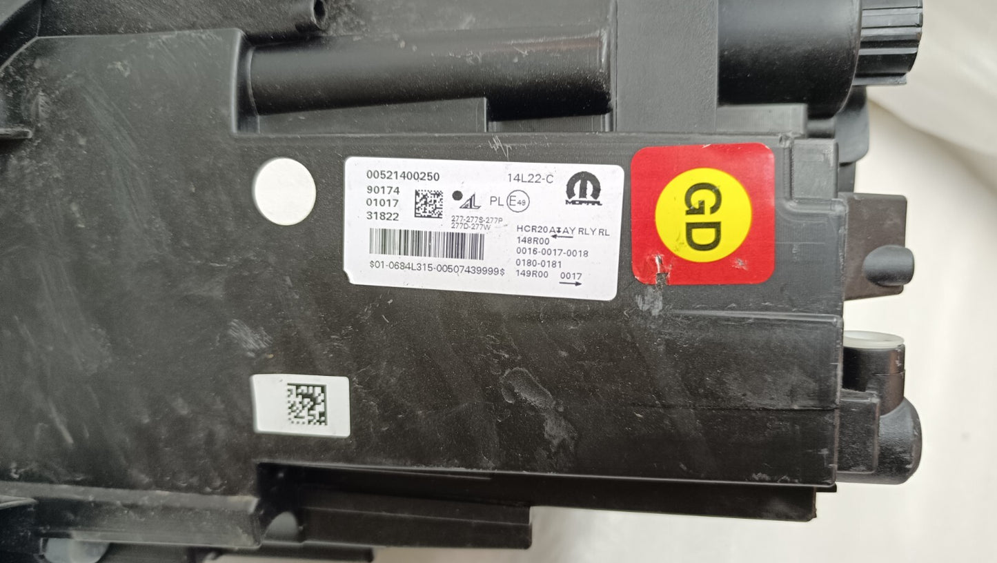 FIAT ABARTH 500 ELECTRIC 2020-23 FRONT HEADLIGHT T2-21 00521400250 fia11