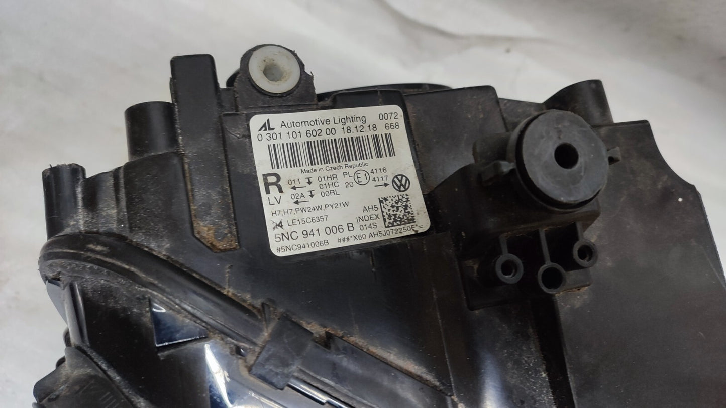 VOLKSWAGEN TIGUAN 2016-20 O/S DRIVER'S HEADLIGHT 5NC941006B vw162