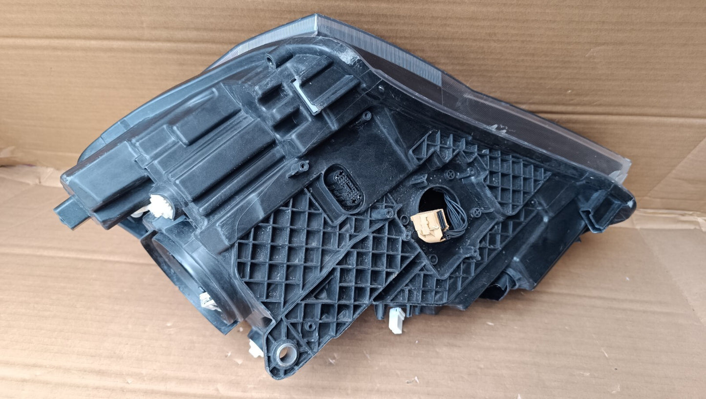 Skoda Superb 2015+ Xenon LED Driver Side Right O/S Headlight 3v2941016a sksp99