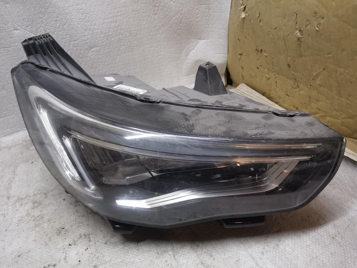 VAUXHALL GRANDLAND X LED DRIVER HEADLIGHT yp00162780 2016+ vagx26
