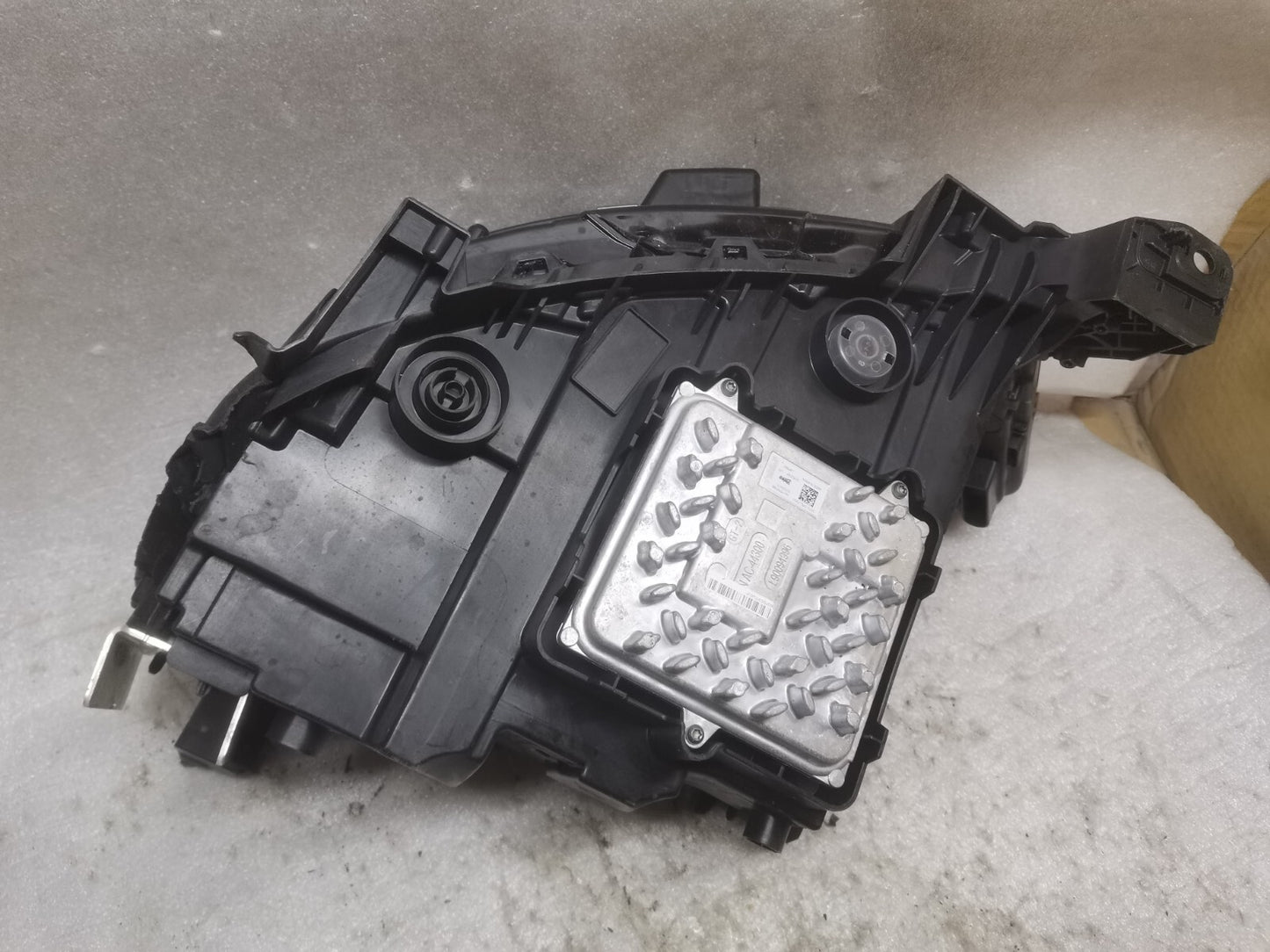 VAUXHALL MOKKA 2020-ON RIGHT DRIVER SIDE LED HEADLIGHT GENUINE 9834029980 vxmo58