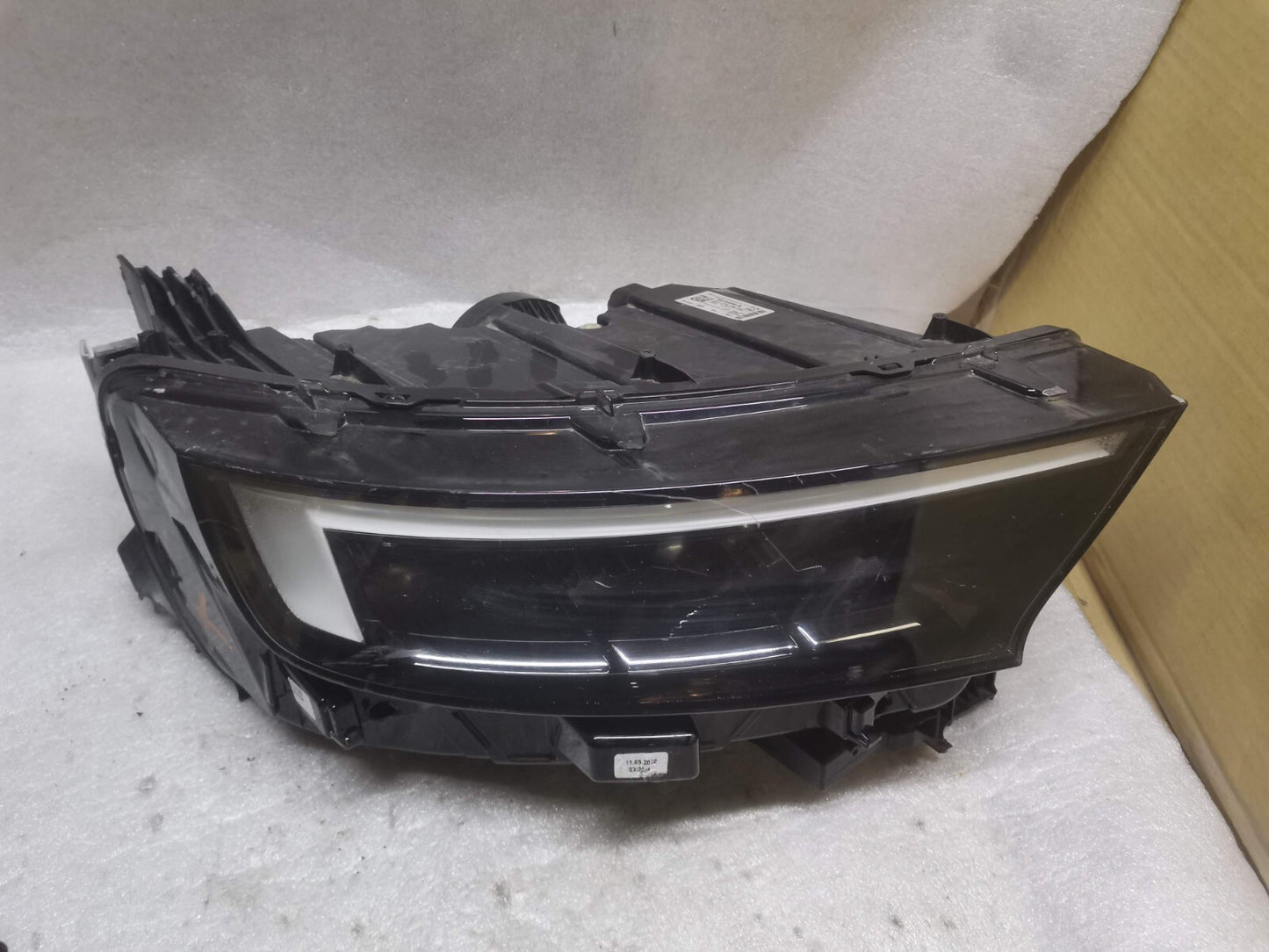 VAUXHALL MOKKA B 2020+ HEADLIGHT O/S RIGHT HAND 9847939380 vxmo45