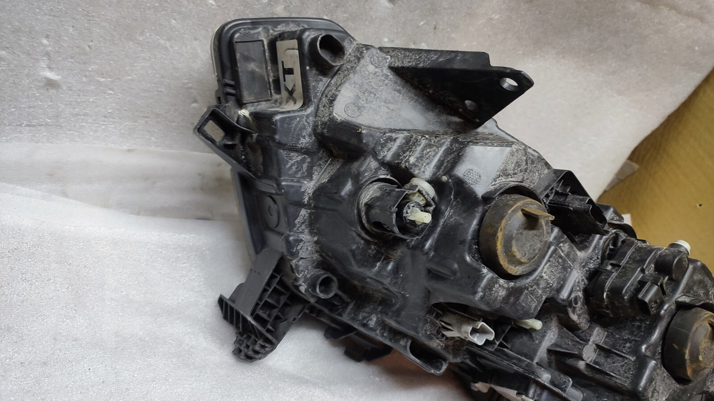 RENAULT KOLEOS MK2 2017-ON HEADLIGHT DRIVER SIDE RIGHT 260104588R ren32