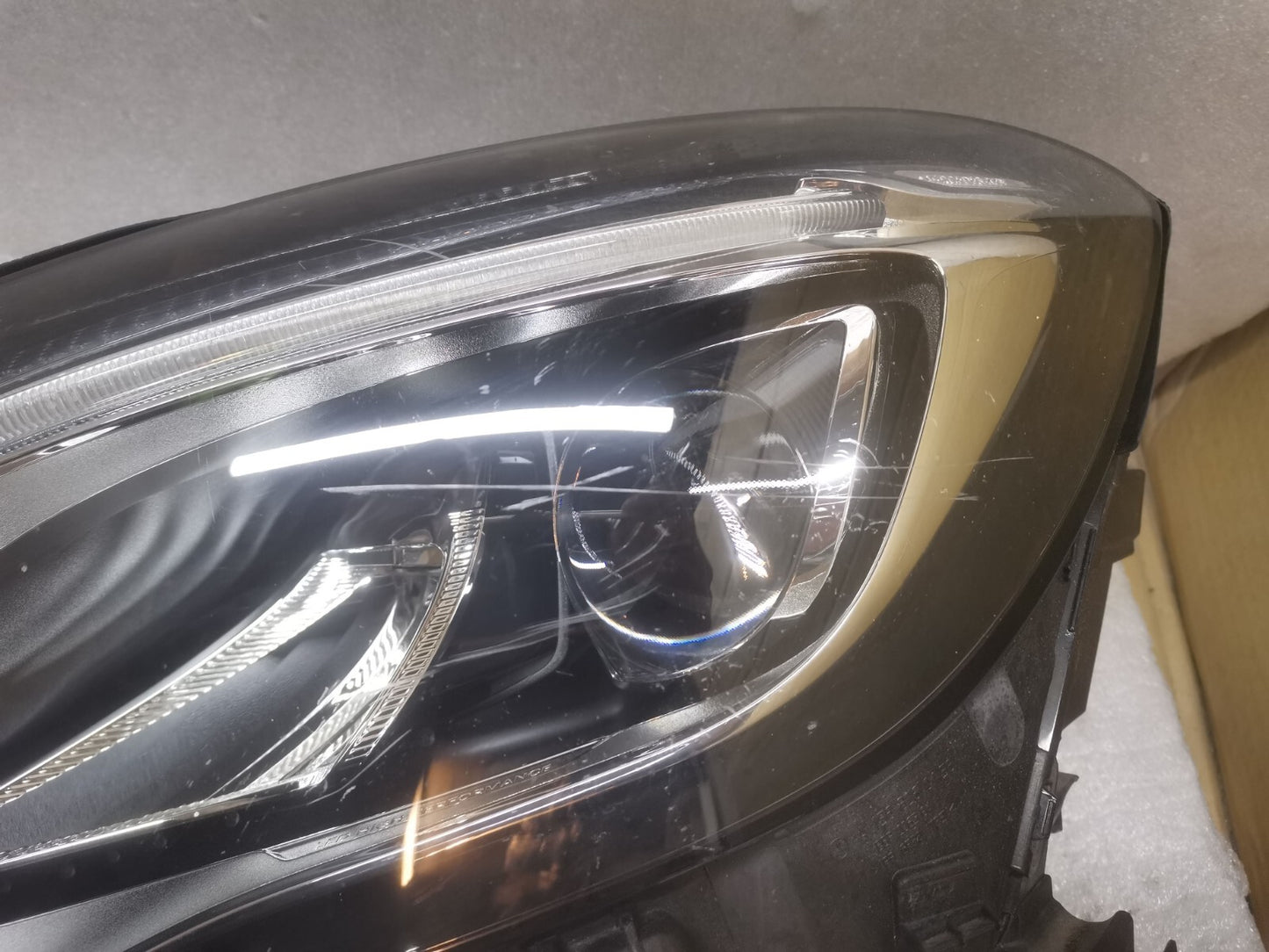 MERCEDES BENZ GLA 2017 -2020 LED PASSENGERSIDE HEADLIGHT A1569067100 m15650