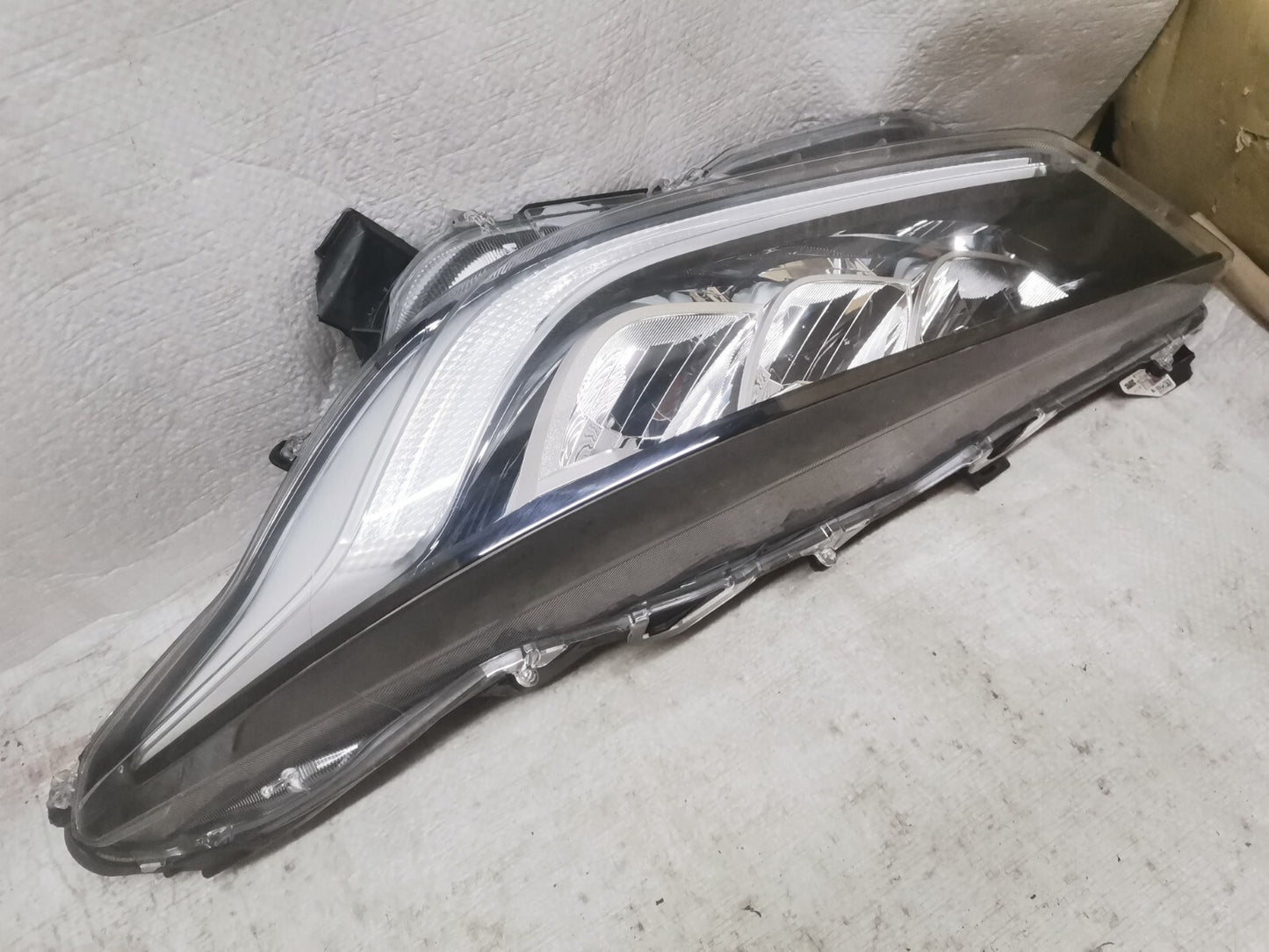 TOYOTA YARIS 2020 2021 2022 FULL LED PASSENGERSIDE N/S LEFT GENUINE HEADLIGHT