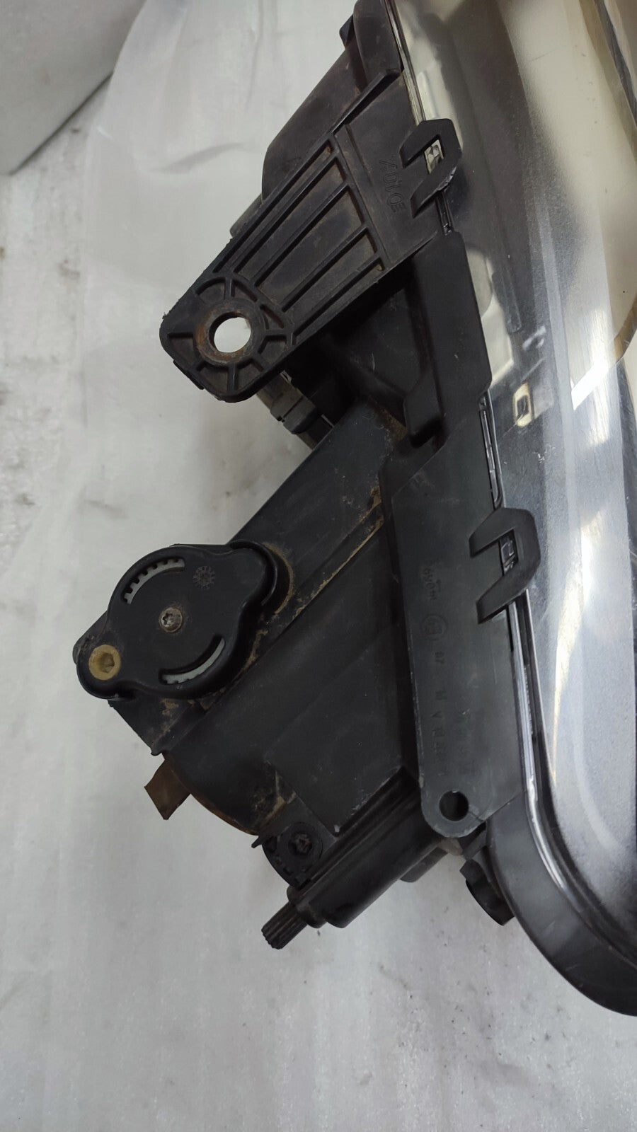 VOLKSWAGEN AMAROK FRONT RIGHT HEADLIGHT RHD HEADLAMP 2011-2016 2H2941016H VW159