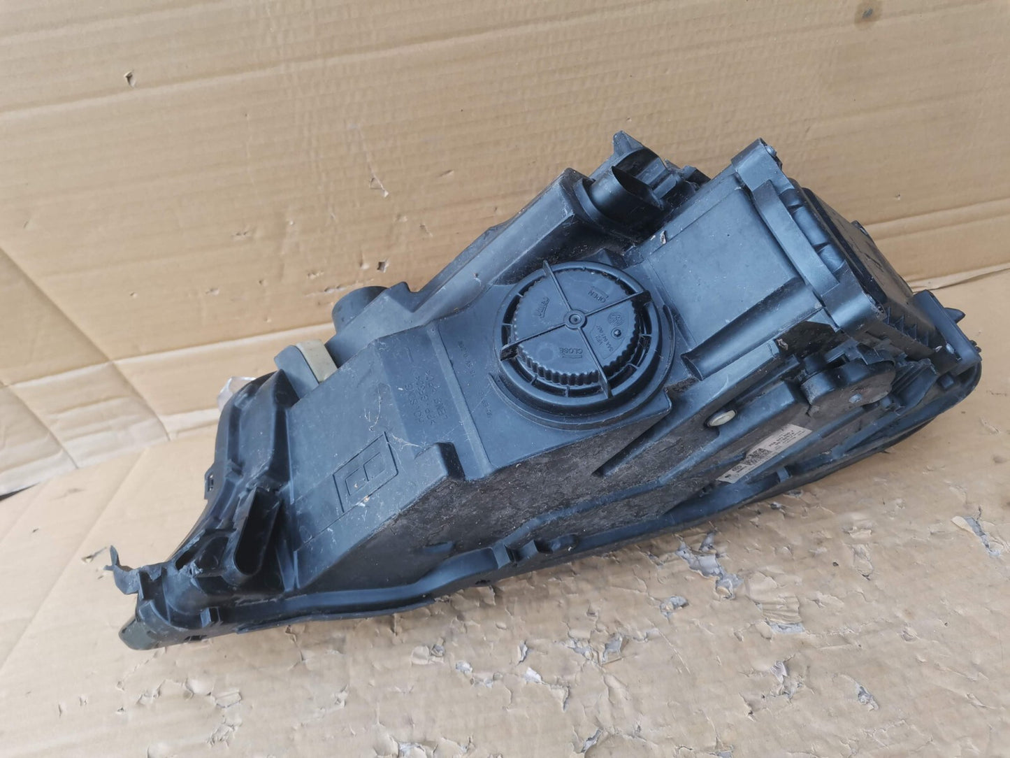 VOLKSWAGEN T- ROC 2020 PASSENGERSIDE LED XENON HEADLIGHT 2GA941035J vwtr110