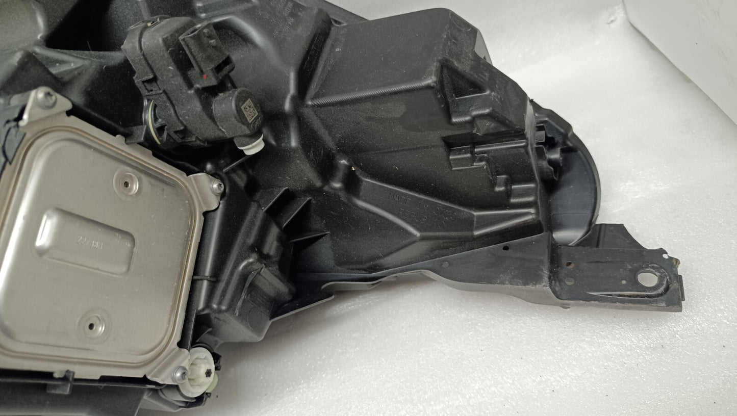 RENAULT CAPTURE HEADLAMP LEFT. PURE LED MK5 2019-2023 PASSENGER 260608134R  re69