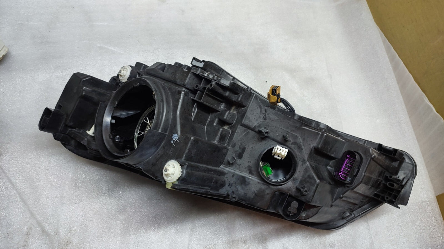 Skoda Superb 2015+ Xenon LED Driver Side Right O/S Headlight 3v2941016a sksp80