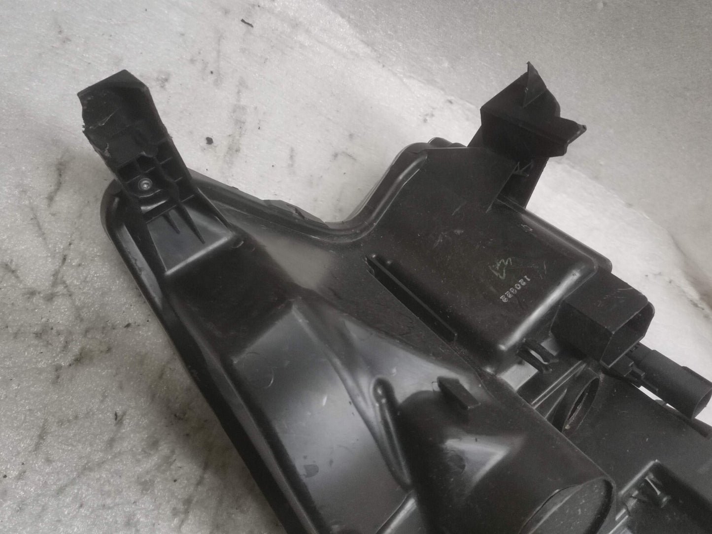 Genuine Ford Ranger Wildtrak N/S Passenger Headlight JB3B13E015AA 2019-2021 fo24