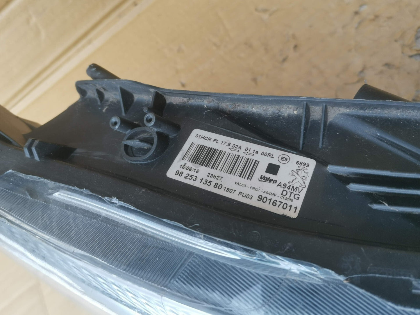 PEUGEOT 2008 2016 - 2019 DRIVER O/S LED HEADLIGHT  9825313580 psa25