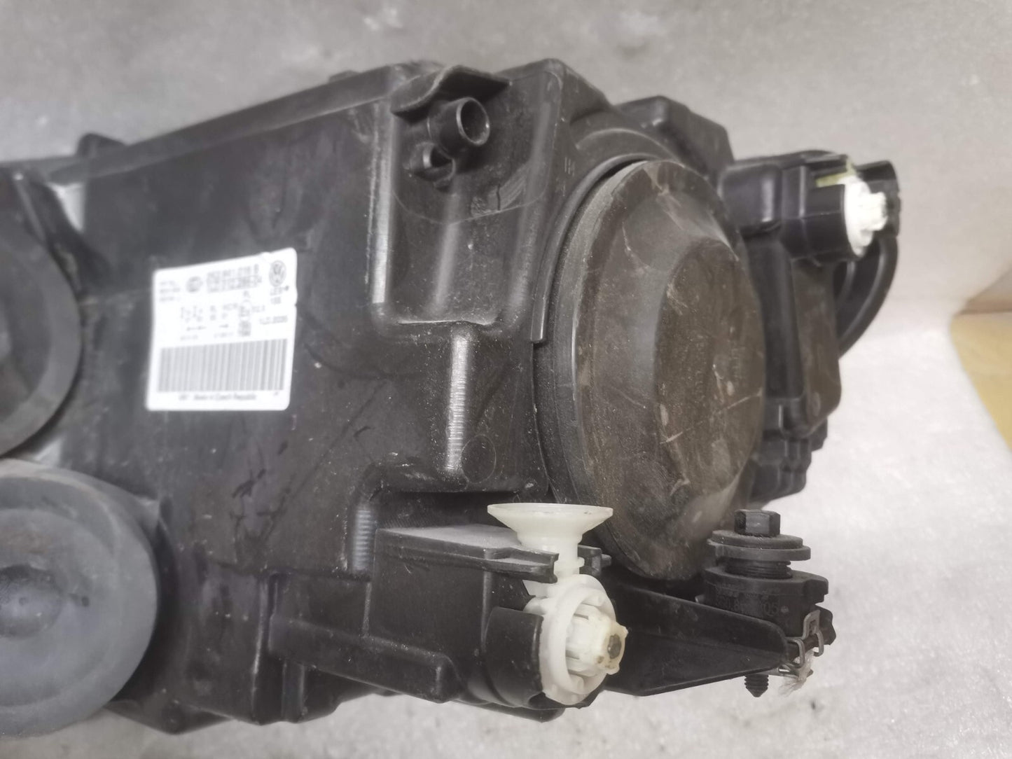 VOLKSWAGEN CADDY 2016 - 2020 DRIVERS SIDE FRONT HEADLIGHT 2K2941016B vwca129