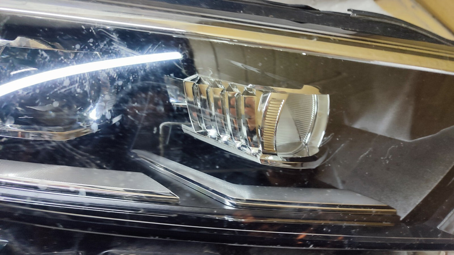 Volkswagen T Roc LED HeadLight RH UK Drivers 2017-2021 2GA941036Q vwtr141