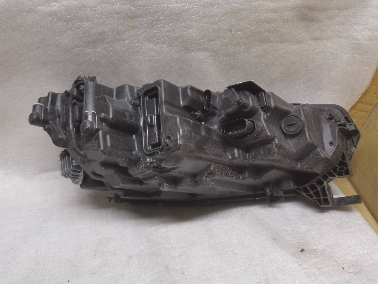 Skoda Octavia 2020 Led Headlight Passenger Side Genuine Oem 5e8941015 skoc54