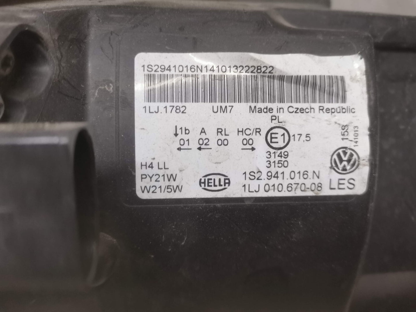 VOLKSWAGEN UP MK1 2011-16 O/S DRIVER SIDE RIGHT FRONT HEADLIGHT 1S2941016N vw75