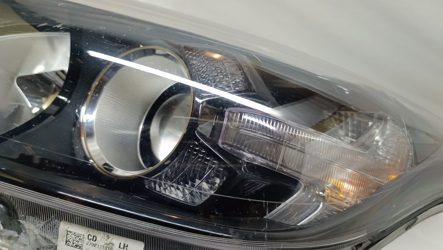 KIA CEED  LEFT PASSENGER SIDE NS HEADLIGHT 92111010 92101J7061 Headlamp ki20