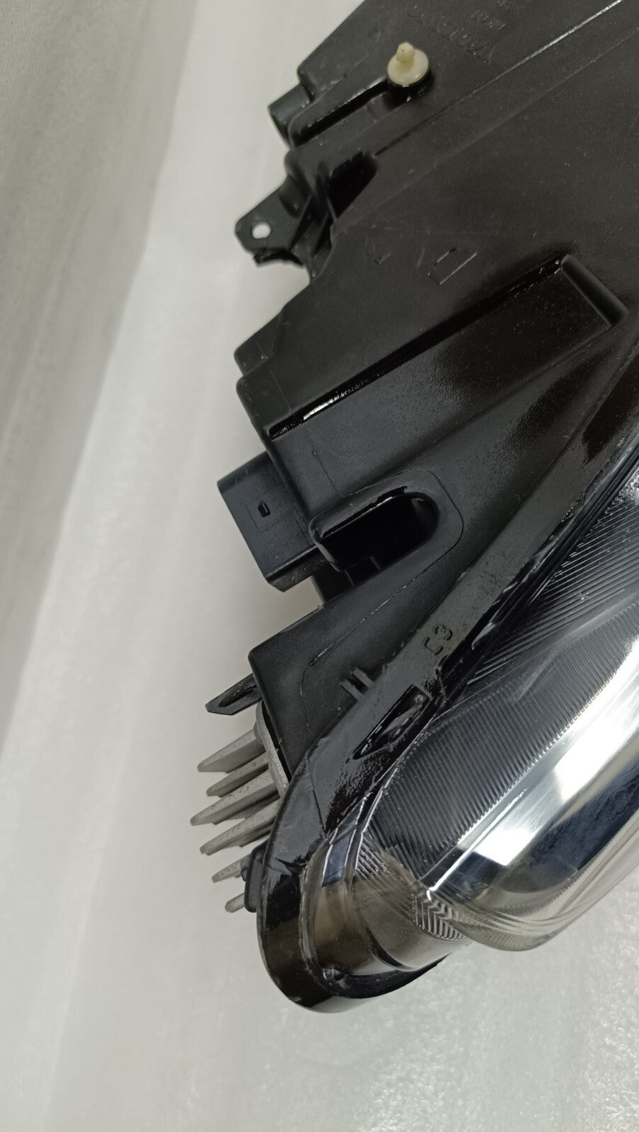 VOLVO XC40 2019 FRONT RIGHT DRIVER HEADLIGHT 32133576 OSF