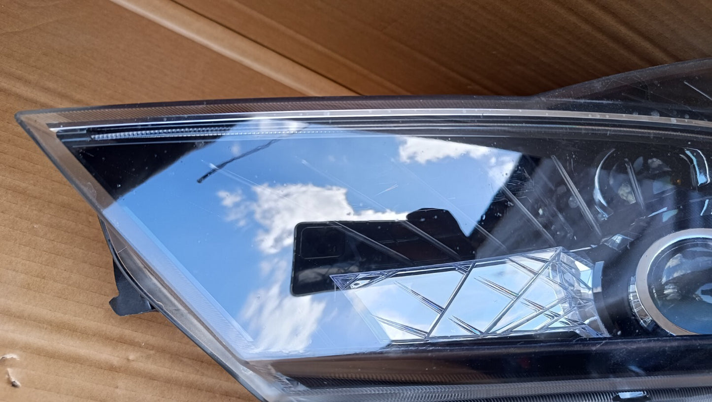 Skoda Superb 2015+ Xenon LED Driver Side Right O/S Headlight 3v2941016a sksp99