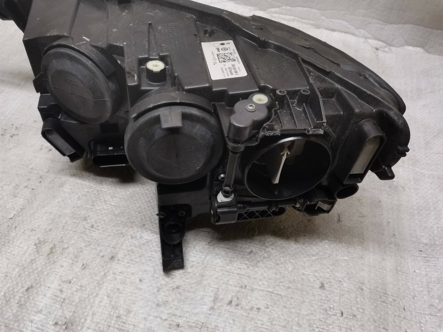 Volkswagen T-ROC Headlight Drivers Side Offside 2GA941006C VWTR46