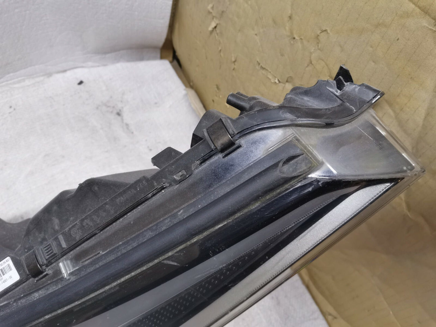 TOYOTA C-HR Right DRIVER SIDE LED HEADLIGHT 81110-F4061-00 2016-19 toch2