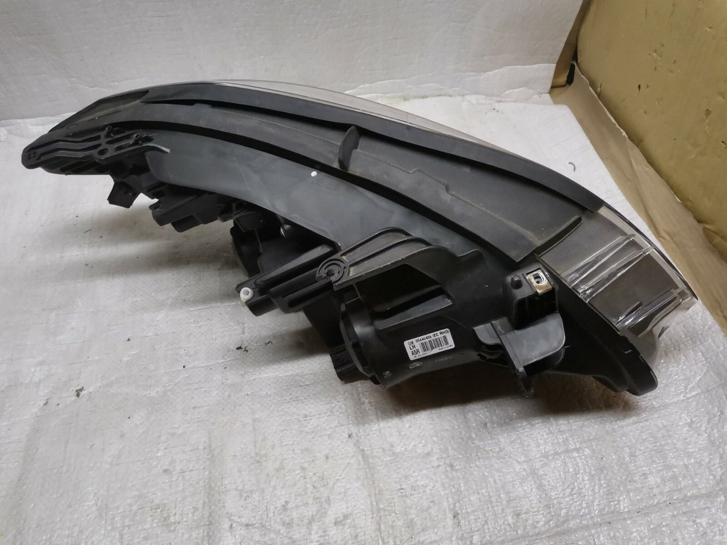 vauxhall Moka 2012-2016 Headlight - LEFT,  nearside 42435927 vxmo8