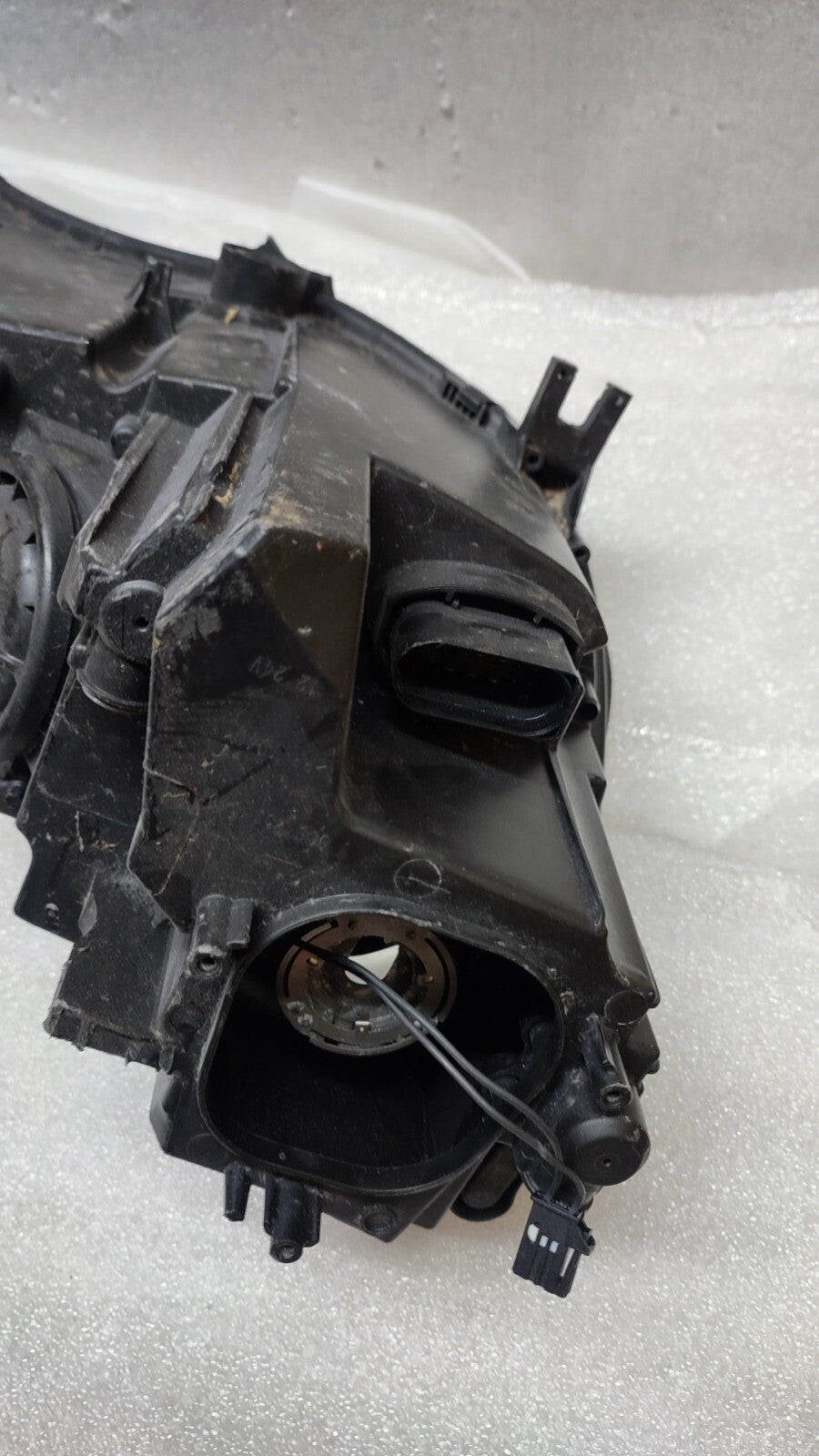 AUDI A4 8W LED XENON HEADLIGHT LEFT PASSENGER SIDE 2016  8W0941005A au162