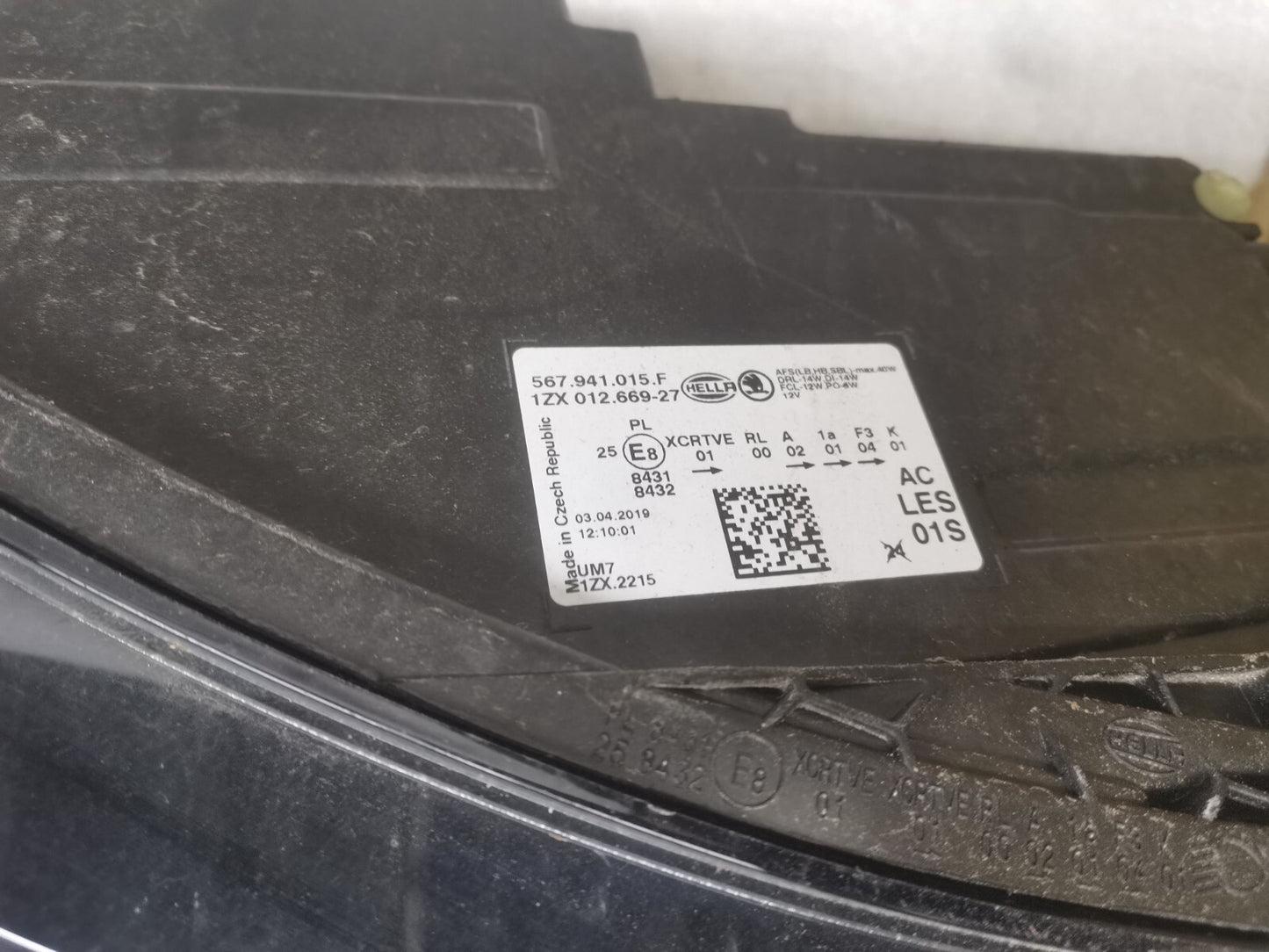 SKODA KODIAQ 2019 PASSENGER SIDE LEFT LED HEADLIGHT 567941015F skkd56