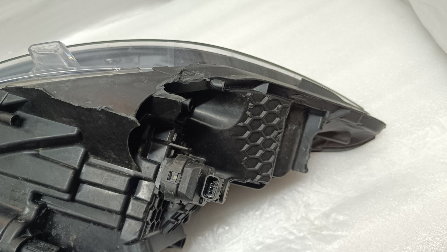 RENAULT CAPTUR GT LINE 2019 PASSENGERSIDE N/S LED HEADLIGHT  260604198R ren51