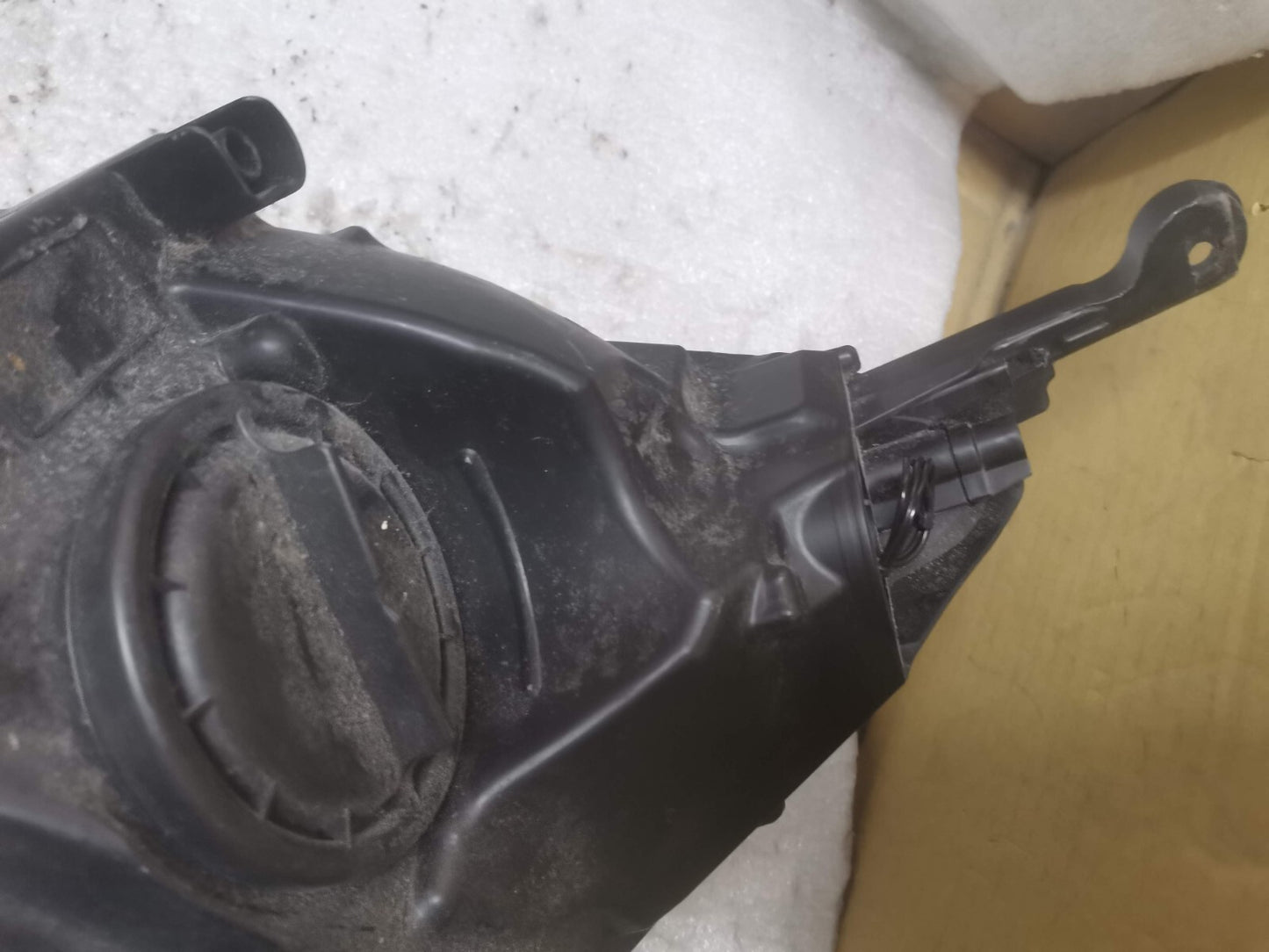 Vauxhall Astra J Driver Side (LH) Headlight Silver Insert 13253657 vxaj71