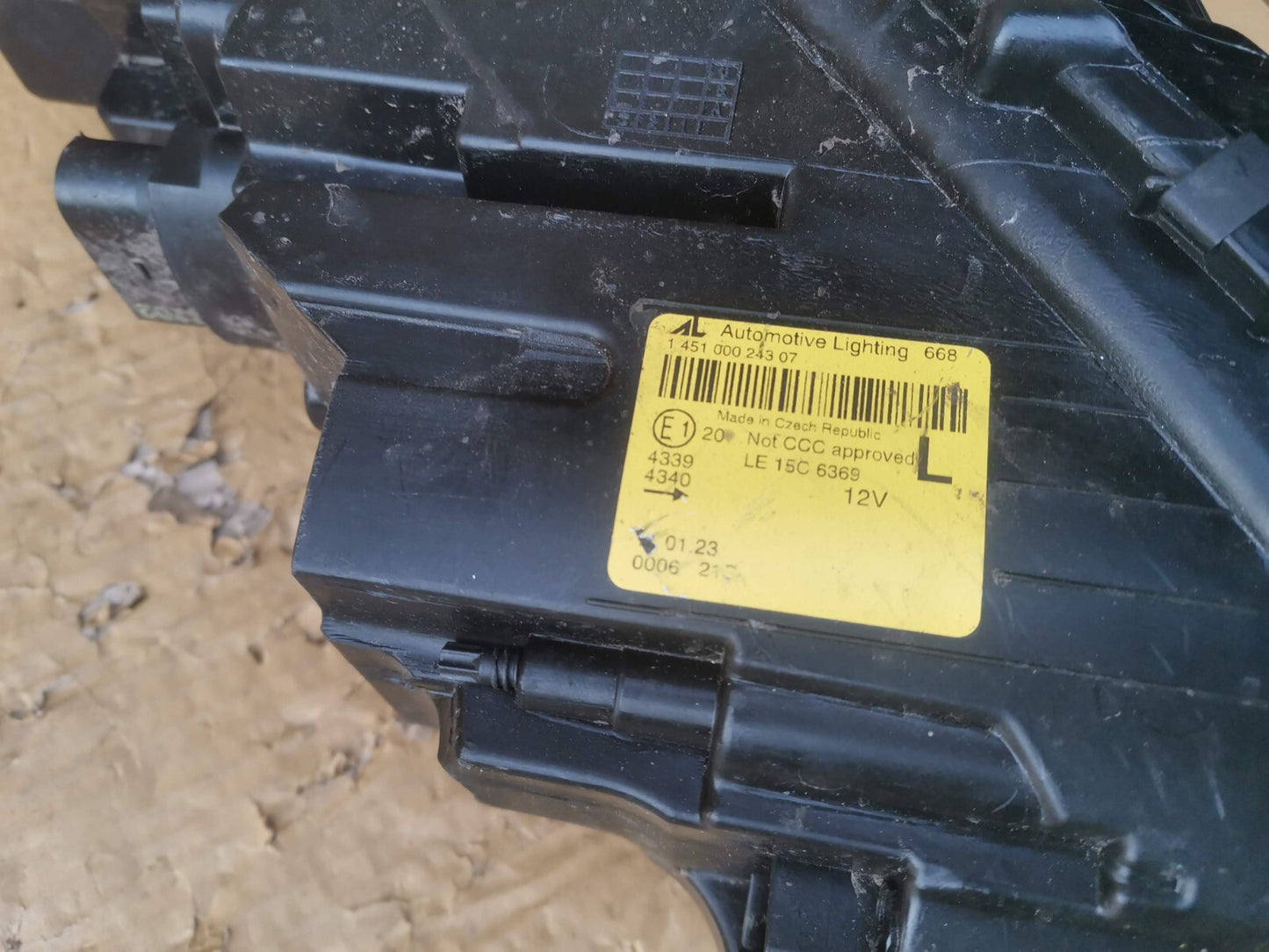 SKODA OCTAVIA MK3 FACELIFT NS PASSENGER SIDE HEADLIGHT LED XENON 5E2941015D sk65